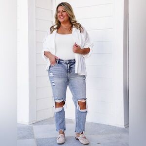 Like New- Distressed Lovervet/Vervet Hi-rise crop straight